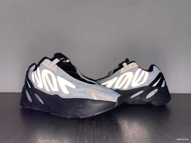 MNVN GZ0711 Blue 700 Yeezy Tint Boost Adidas 0801